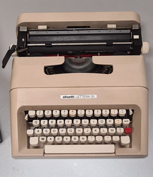 Olivetti Lettera 35