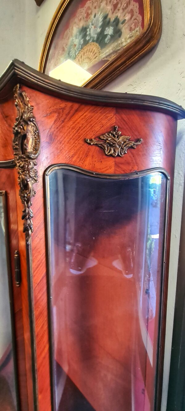 Vetrina in stile Luigi XV - immagine 6