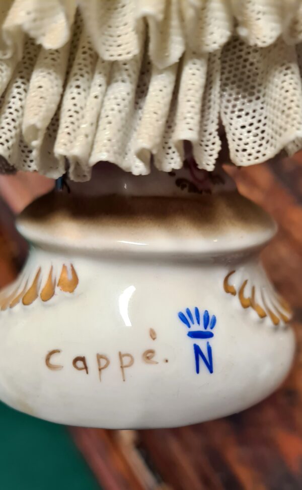 Capodimonte, Dama con Ombrellino - immagine 5